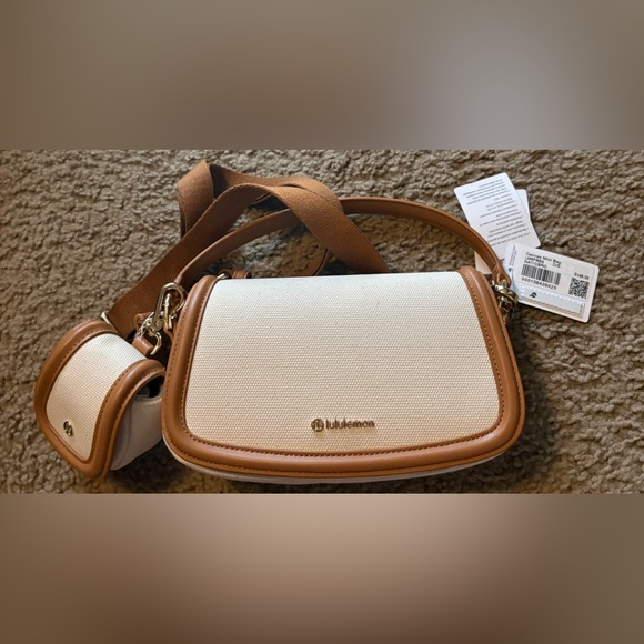 New Lululemon Purse - Picture 1 of 1